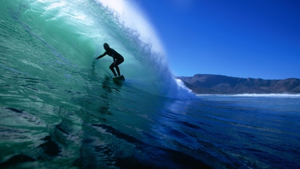 board_surfing_with_big_wave-other